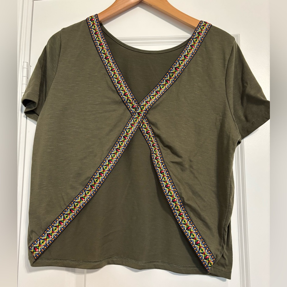 Women’s Green‎ Top Large